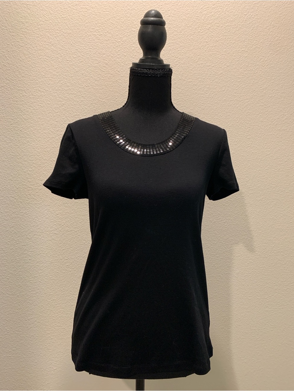 Style & Co. 100% Cotton Black Short Sleeve Top with Sequin Neckline (Size P/M)